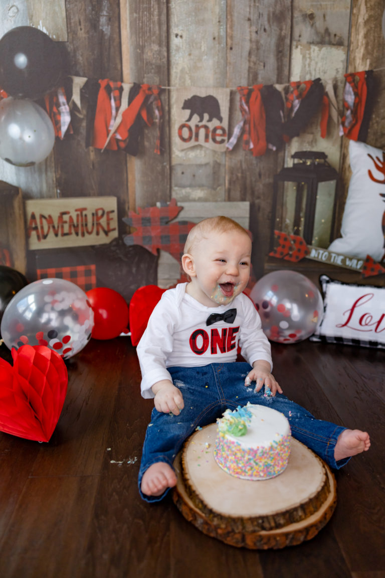 Ollie’s Cake Smash!